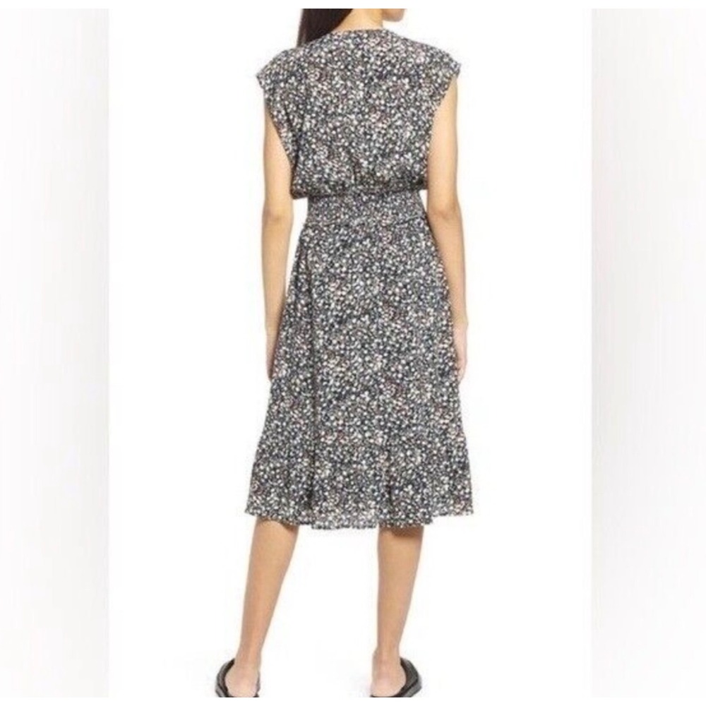 Rails Ashlyn Smocked Waist Ditsy Floral Midi Dress M Ivy Black/White Floral NEW - Picture 2 of 11